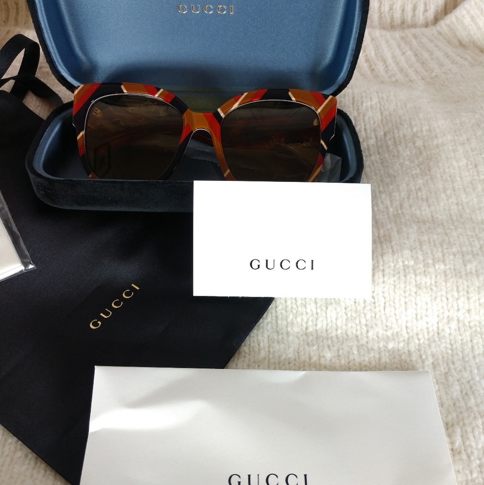 Gucci 55mm Sunglasses Oversized - Picture 11 of 16